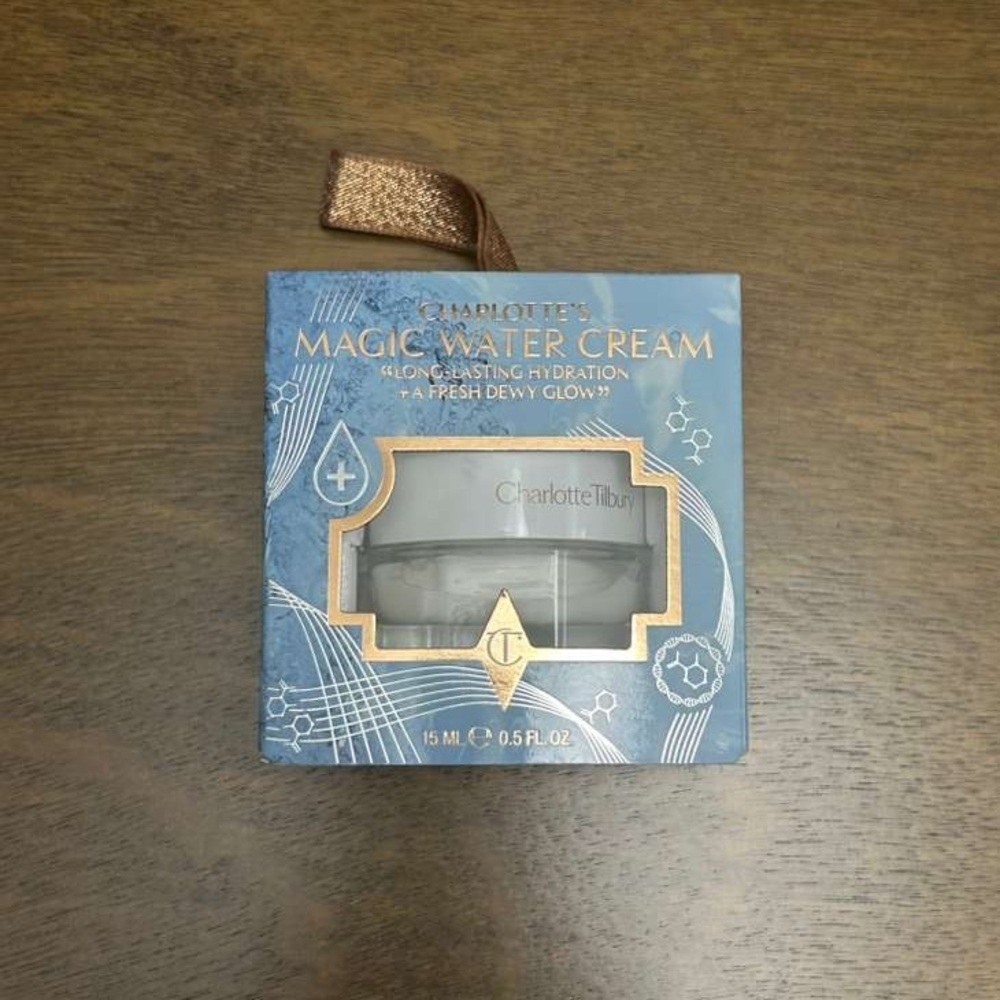 Charlotte Tilbury Magic Water‎ Cream Gel-Cream Moisturiser 0.5 oz (0432)